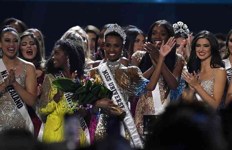 La sudafricana Zozibini Tunzi, nueva Miss Universo