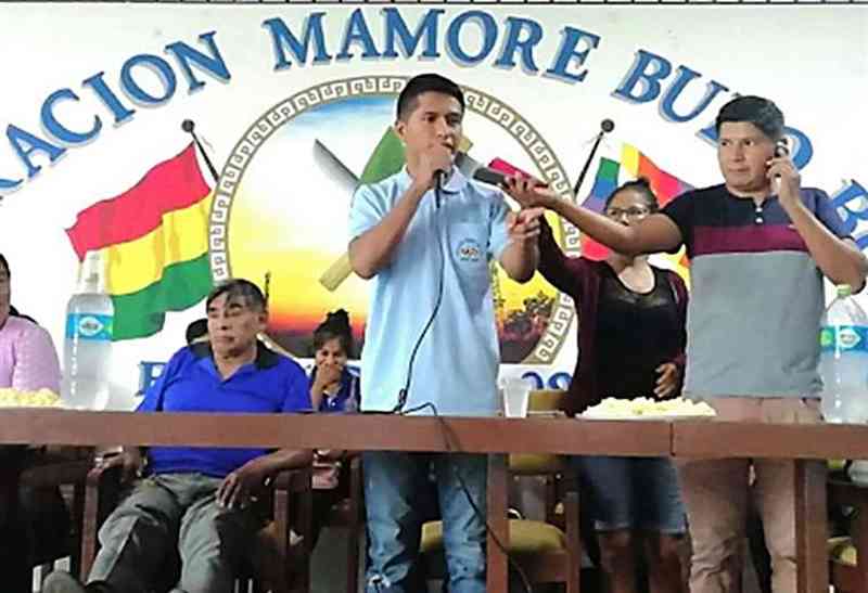 Andrónico recibe apoyo de juventudes del MAS de Cochabamba como candidato a la Presidencia