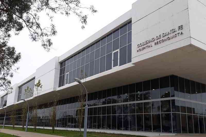 Conmoción en Santa Fe por el nacimiento de un bebé con dos cabezas: la familia denuncia 
