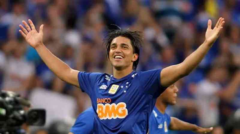 Cruzeiro hizo oficial retorno de Marcelo Martins a la Raposa 