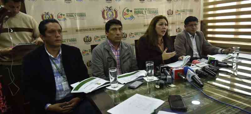 Gobierno revierte 12 comunidades campesinas en Santa Cruz por incumplimiento de la FES