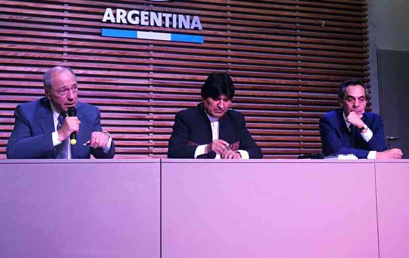 Evo dice que inhabilitación fue “error jurídico”; recurrirá a instancias nacionales e internacionales