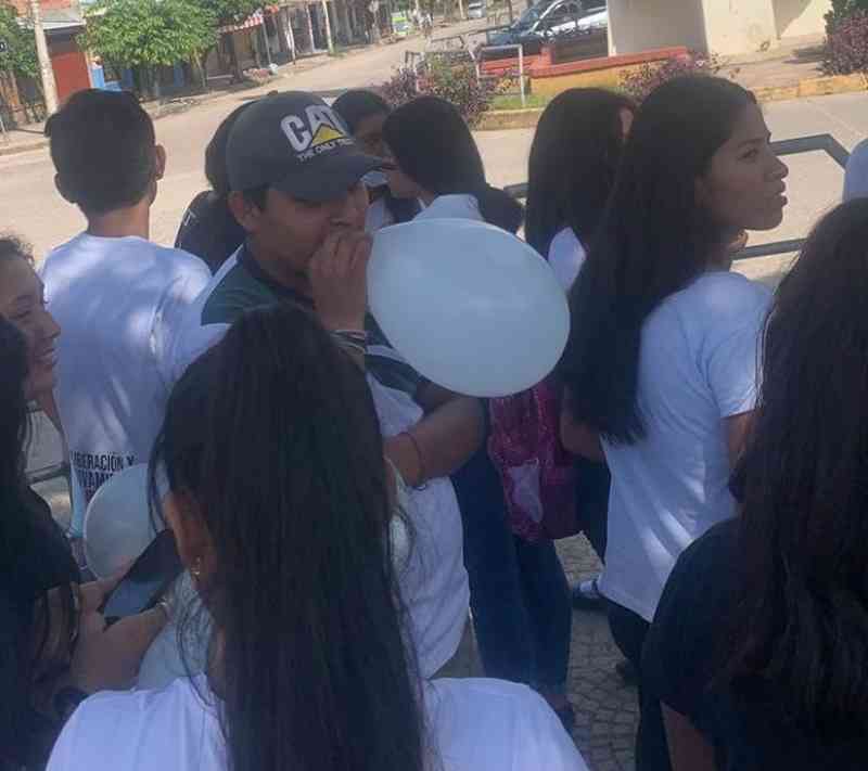 Junta escolar de Bermejo declara duelo y suspensión de clases por la muerte de Carla M.