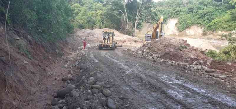 Tráfico persistente retrasa la reparación de ruta a Bermejo