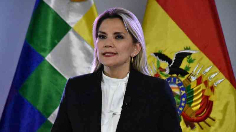 La presidenta Jeanine Áñez confirma cuarentena en el país desde el domingo