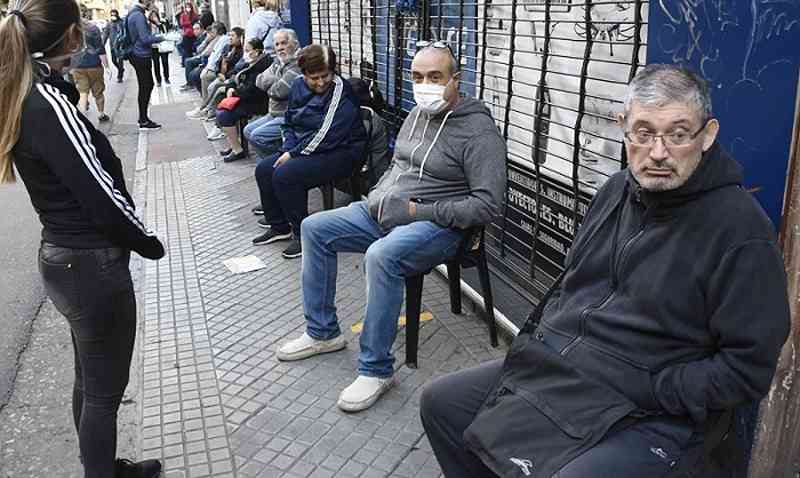Más de dos semanas de cuarentena Coronavirus en la Argentina: reportaron 98 nuevos contagios y otra muerte en las últimas 24 horas