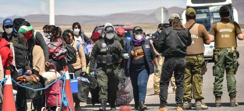 Una mesa técnica del Gobierno define si 500 bolivianos pasan la frontera con Chile