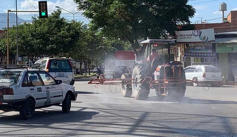 Gobernación e instituciones coordinan para el fumigado y desinfección de calles de Tarija