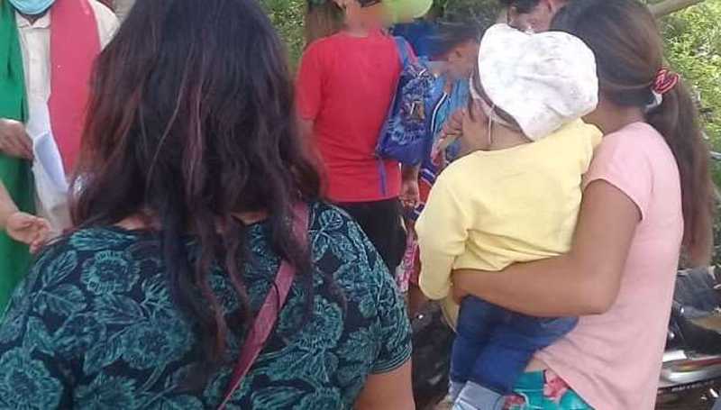 Mujer con 12 hijos espera la solidaridad de la gente para sobrevivir