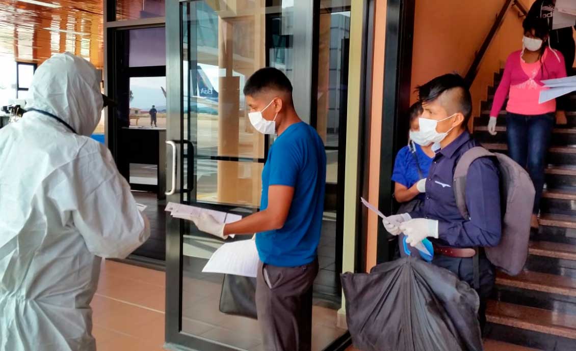 Gobierno repatria a 108 estudiantes desde Perú en un vuelo gratuito de Amaszonas