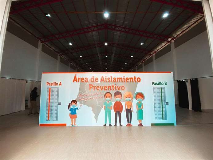 Aíslan en Tarija a una decena de jóvenes repatriados desde Perú