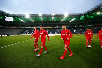 Tres nuevos casos positivos de coronavirus ponen en peligro el regreso del fútbol en Alemania