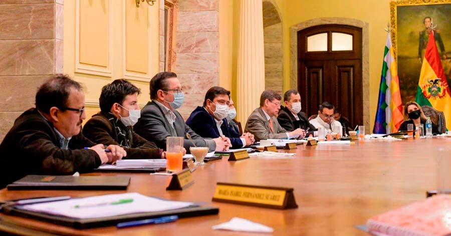 Gobierno deroga normas criticadas por amenazar la libertad de expresión