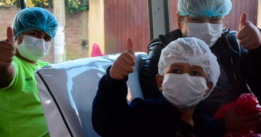 Coronavirus en Bolivia: la emotiva historia de los 8 primos que superaron juntos el covid-19 en el hospital