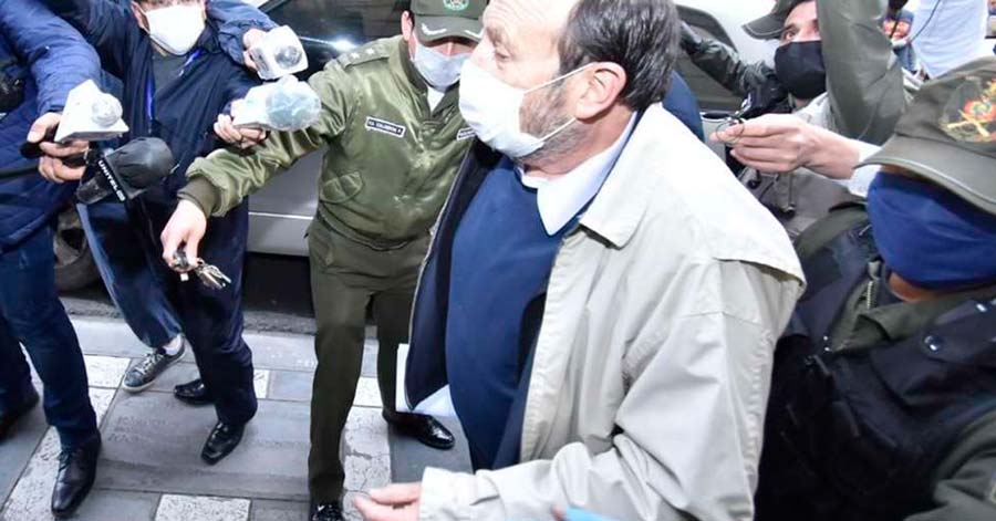 Respiradores: Tras ser restituido a su puesto, el juez Huacani inicia la audiencia cautelar en contra del exministro Navajas