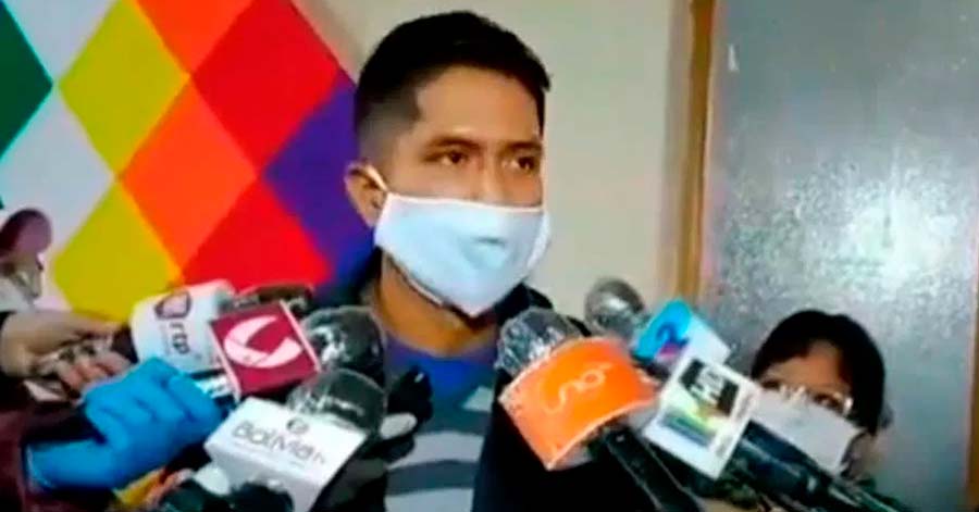 Andrónico sobre caso respiradores: “Se está sacrificando a peones para salvar a la reina”