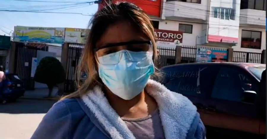 Cochabamba: Enfermera que dio positivo a Covid-19 peregrina por un lugar para aislarse