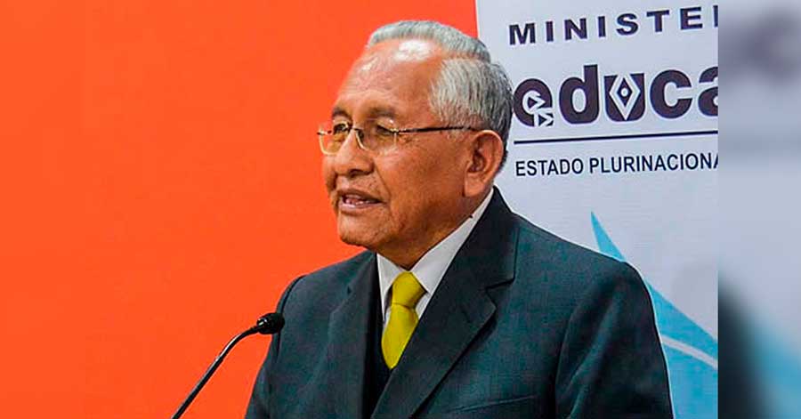 Los maestros piden la destitución del Ministro de Educación Victor Hugo Cárdenas