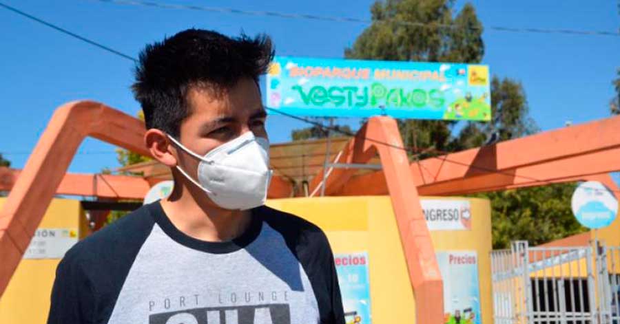 “Dueño” de Antonio lo visita en La Paz y analiza con autoridades el lugar adecuado para el zorro andino 