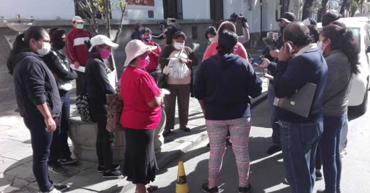 Más de 200 madres no pueden cobrar el bono “Jefas de Hogar”