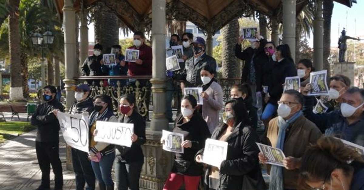 Padres de Familia de colegio San Bernardo piden la rebaja del 50 % de pensiones