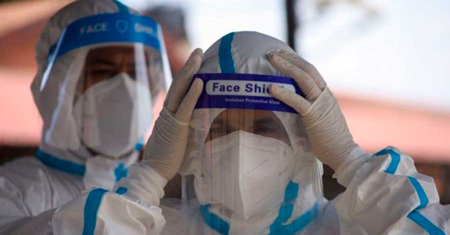 Qué tan buenas son las pantallas faciales para protegernos del coronavirus