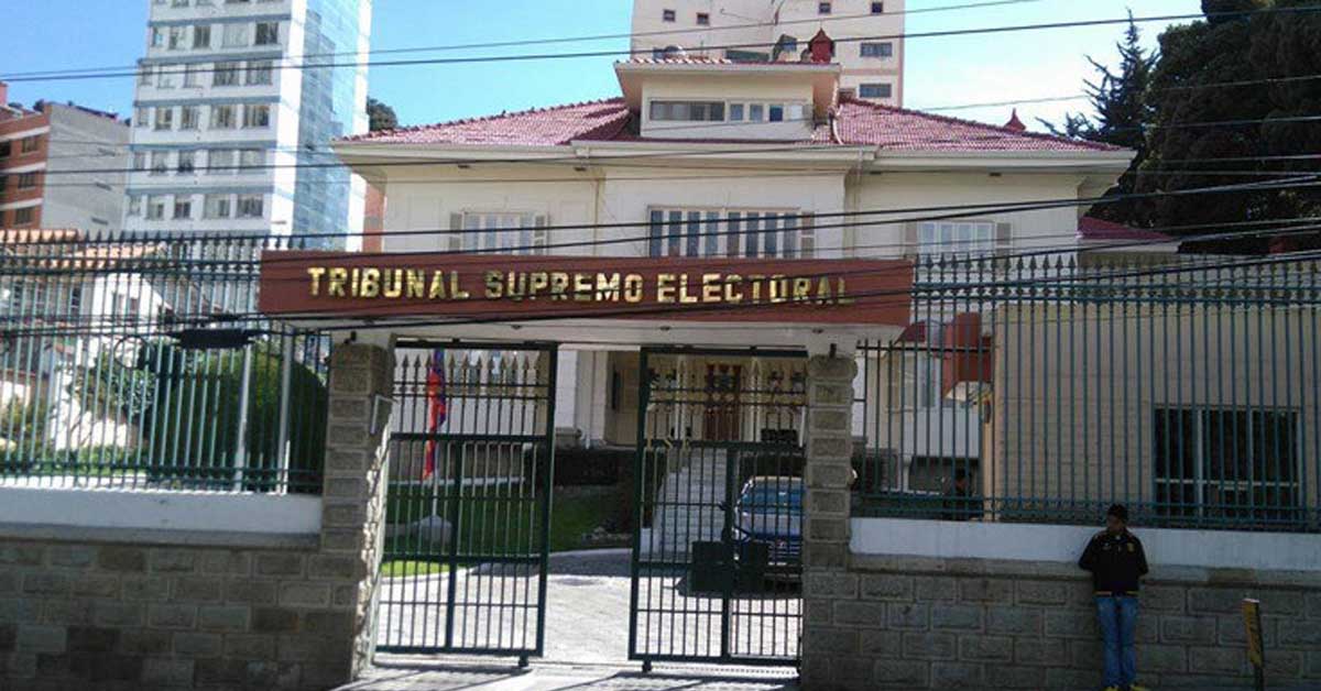 El TSE inició la impresión de las papeletas que serán utilizadas el 18 de octubre