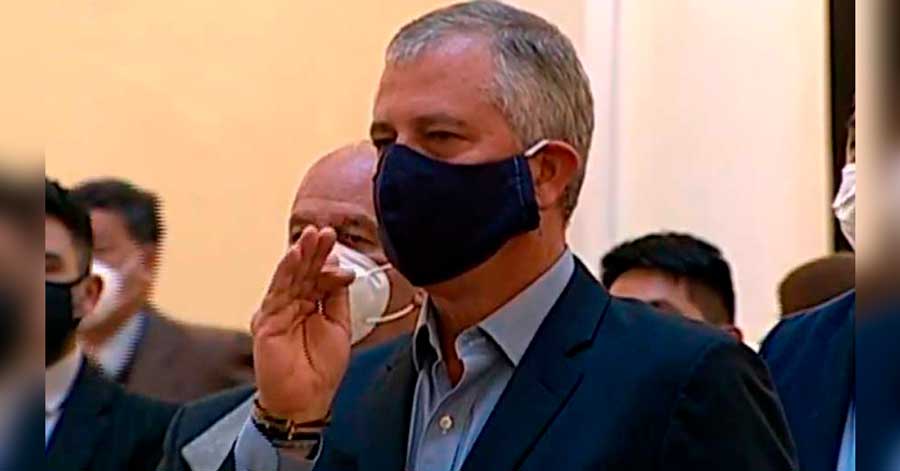 Añez posesiona a Branko Marinkovic como Ministro de Planificación