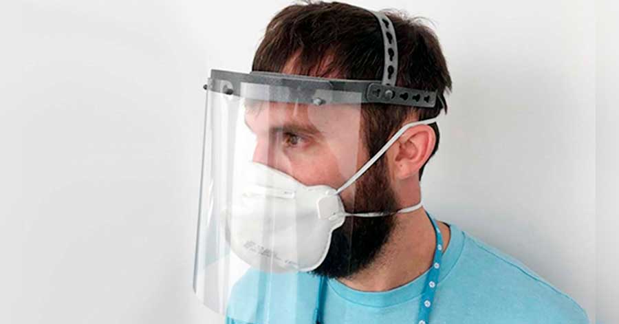 Los protectores faciales plásticos demuestran poca eficacia para contener una tos o un estornudo
