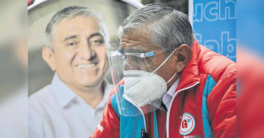 Iván Arias a punto de alcanzar la victoria por mayoría absoluta en La Paz