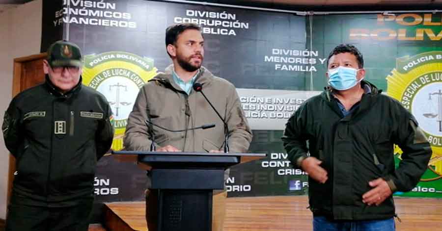Gobierno niega persecución y apunta a la Fiscalía por la aprehensión de Jeanine Añez