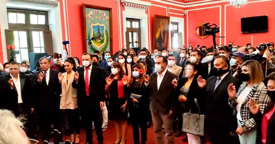 Gobernador Montes posesiona a nuevas autoridades para direcciones y descentralizadas de la Gobernación