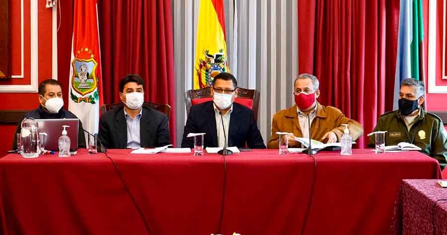 Gobernador garantiza abastecimiento de oxígeno para Tarija