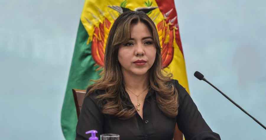 Gobierno denuncia irregularidades y daño económico en el manejo de medios estatales en el periodo transitorio