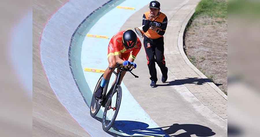 Ciclista Rivera rompe récord nacional con más de 30 años de vigencia