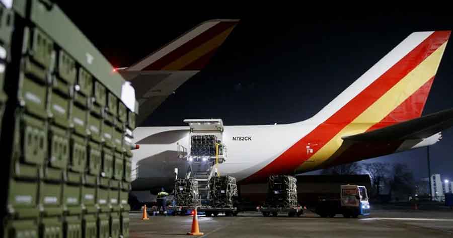 Ucrania recibió dos aviones con ayuda militar de EEUU para fortalecer la capacidad defensiva ante una eventual agresión rusa