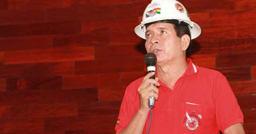 ‘Los sueldos son miserables’: Dirigente defiende a sindicalistas petroleros que gozan de fuero