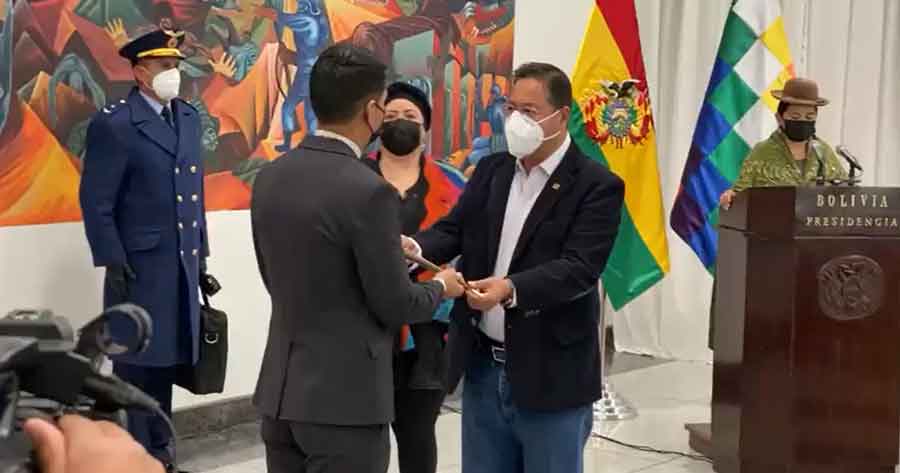Andrónico Rodríguez recibe el bastón de mando y es el presidente en ejercicio, por viajes de Arce y Choquehuanca 