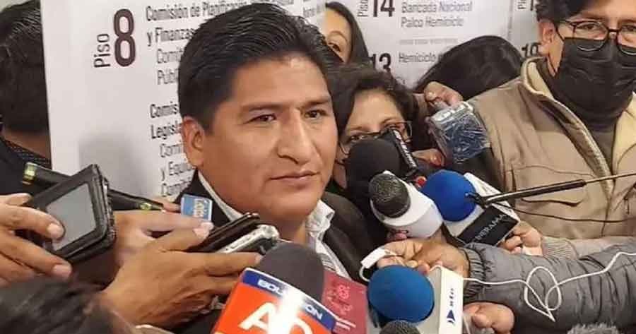Jefe de bancada de diputados del MAS responsabiliza a Evo Morales de trabar aprobación de Ley del censo