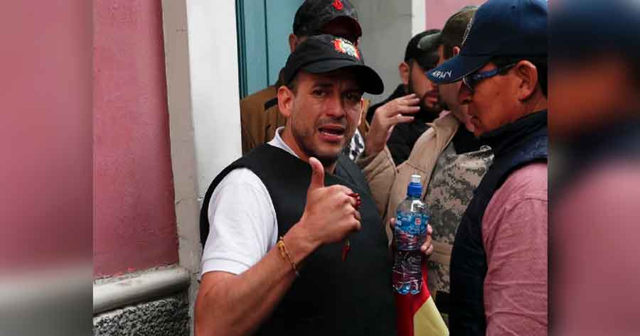 La Policía aprehende al gobernador de Santa Cruz, Luis Fernando Camacho