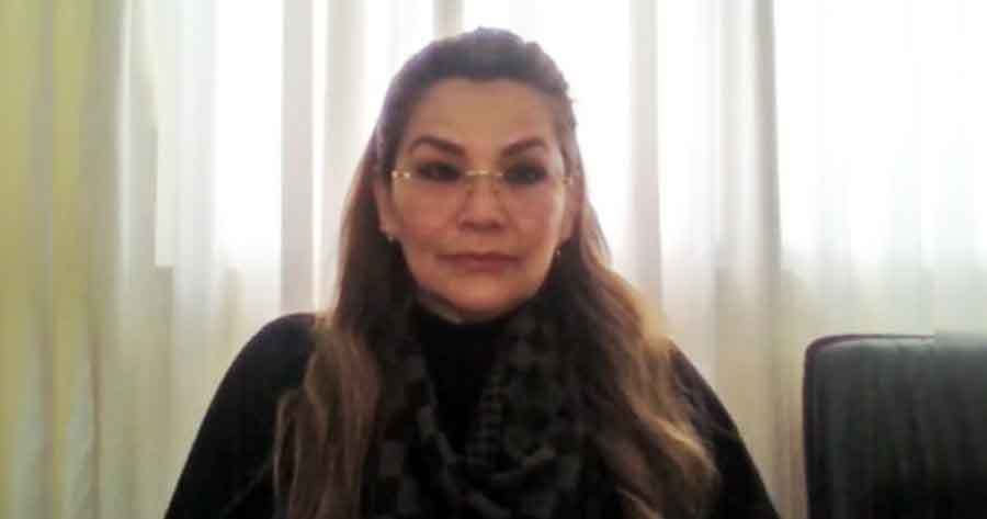 Añez abandona audiencia con reclamos contra la justicia y le dictan una tercera detención preventiva