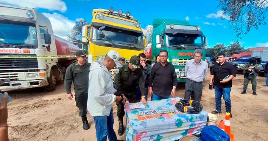 Secuestran tres cisternas en tráfico ilegal de combustible y dos personas fueron aprehendidas